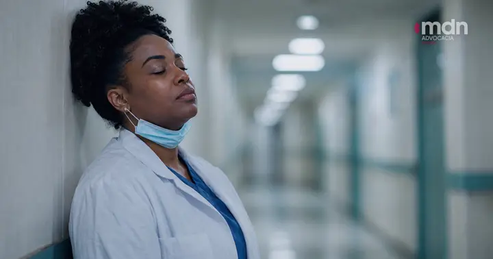 Síndrome de burnout em enfermeiros: causas, direitos e o que fazer